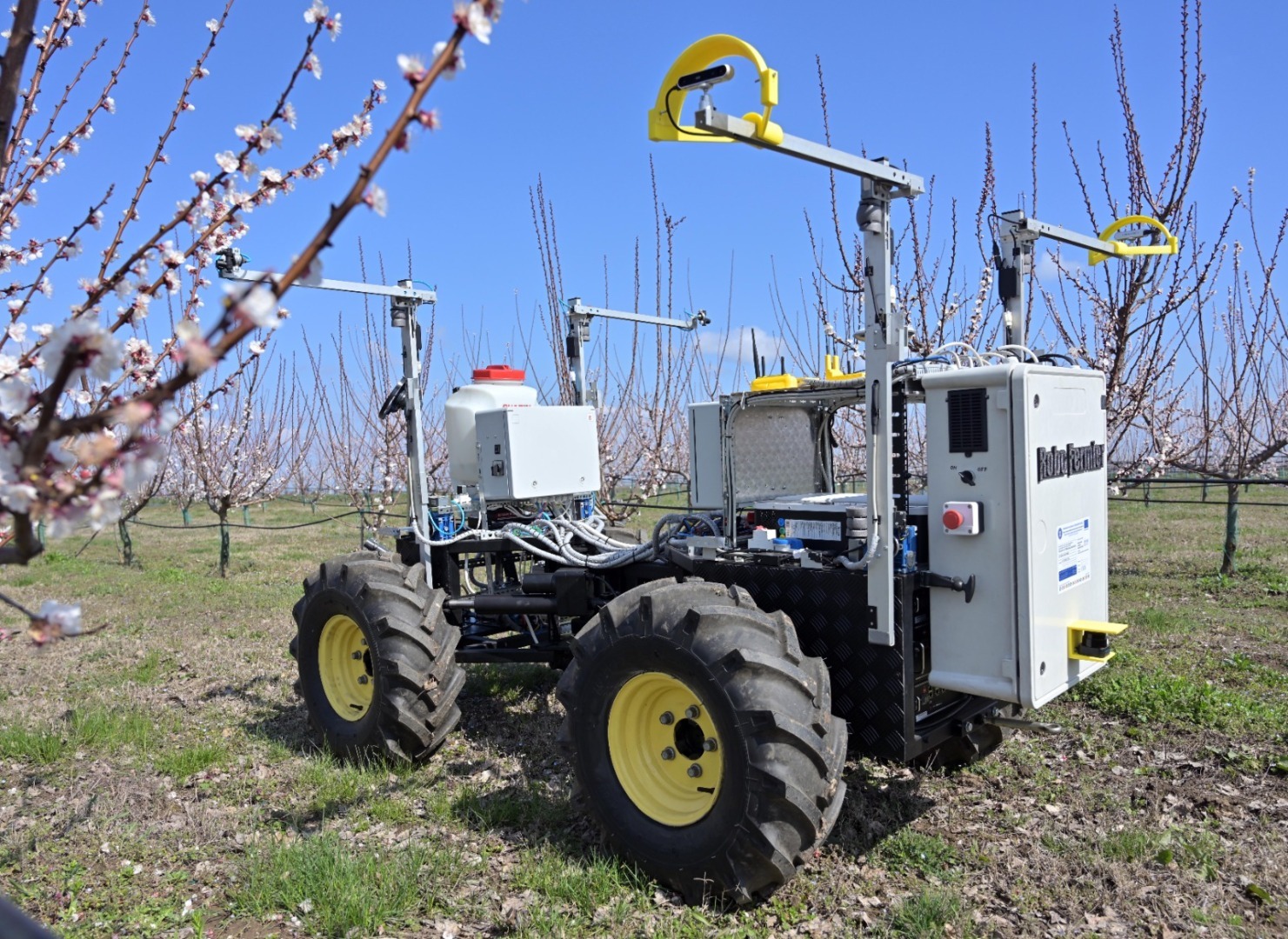 Robofermierul, robot agricultura