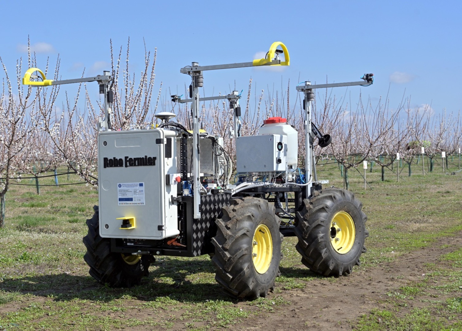 Robofermierul, robot agricultura