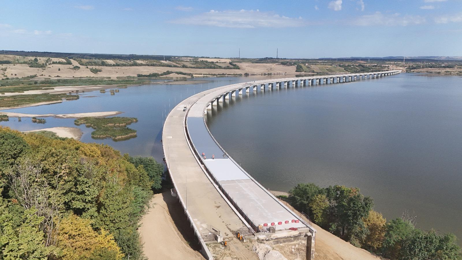 șantierul secțiunii Suplacu de Barcău – Chiribiș, parte a autostrăzii Transilvania (A3) - august 2025
