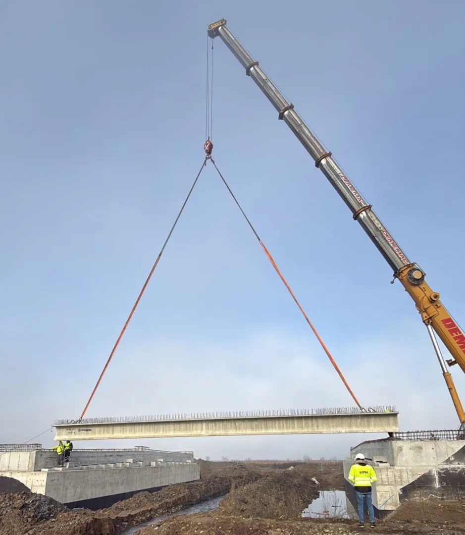 montarea primei grinzi pe Autostrada Sibiu – Făgăraș
